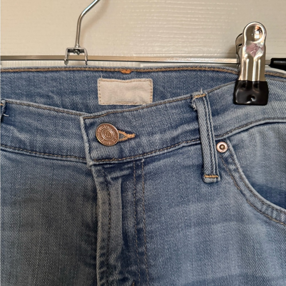 MOTHER The Rascal Fray Light Blue Denim Jeans